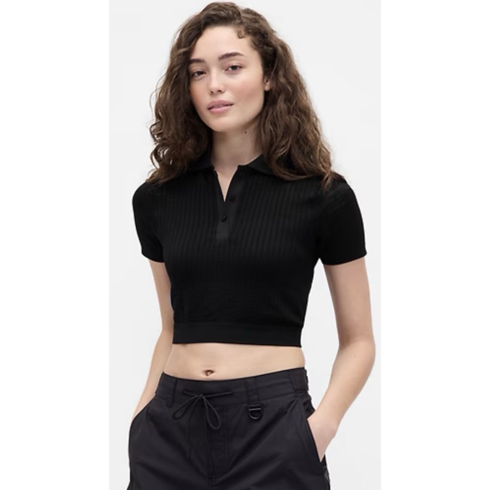 Gap x Béis Women's Sz M Black Ribbed Knit Cropped Polo Short Sleeve Textured